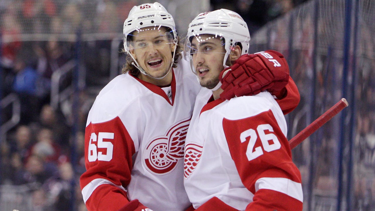 Wings blank Blue Jackets, 5-0